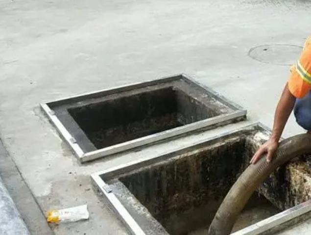 石岐区街道化粪池清理